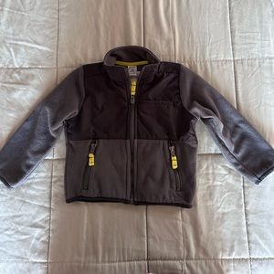 Carter’s gray zip up fleece 2t EUC